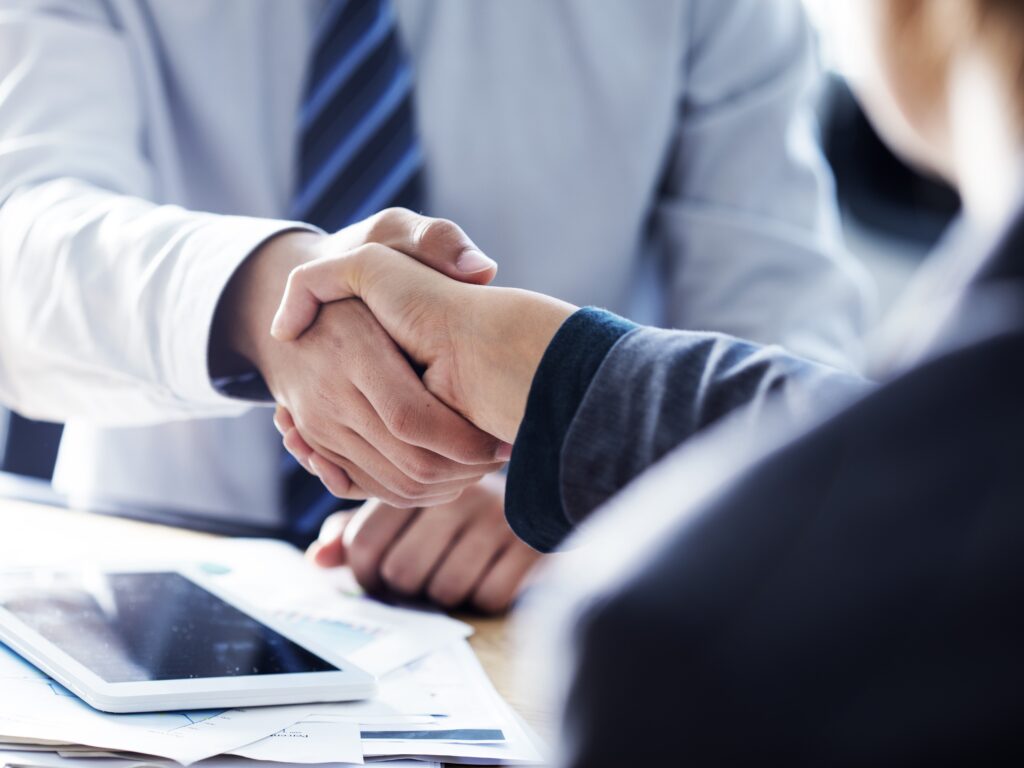 Business,Handshake,In,The,Office